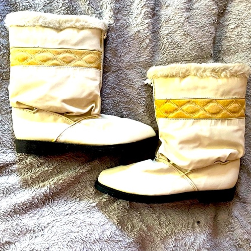 Ladies size 8 boots